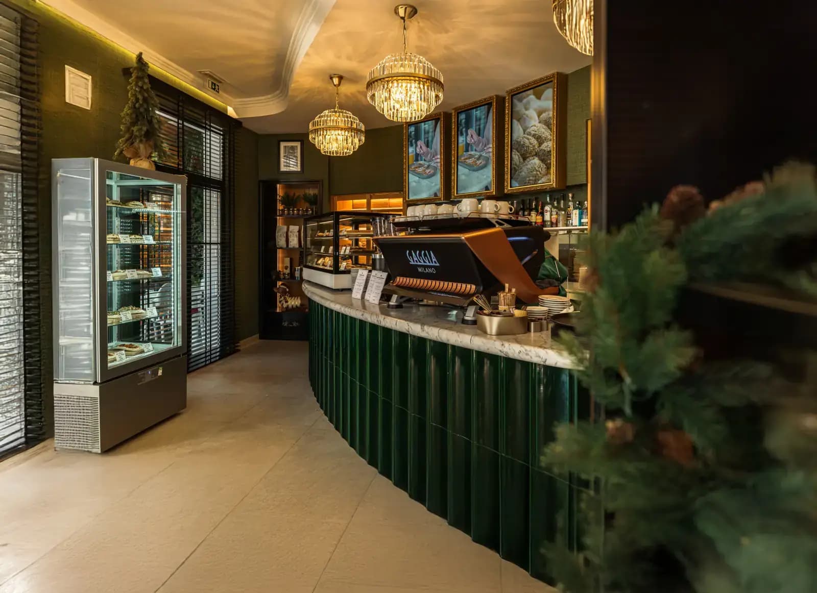 Luciano Café - Interior Detail